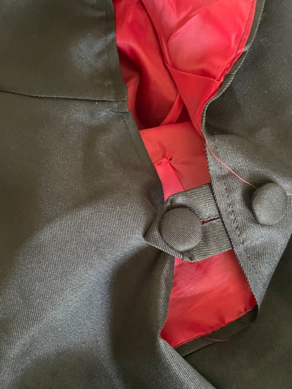 Harry Potter Gryffindor Robe - Picture 5 of 8